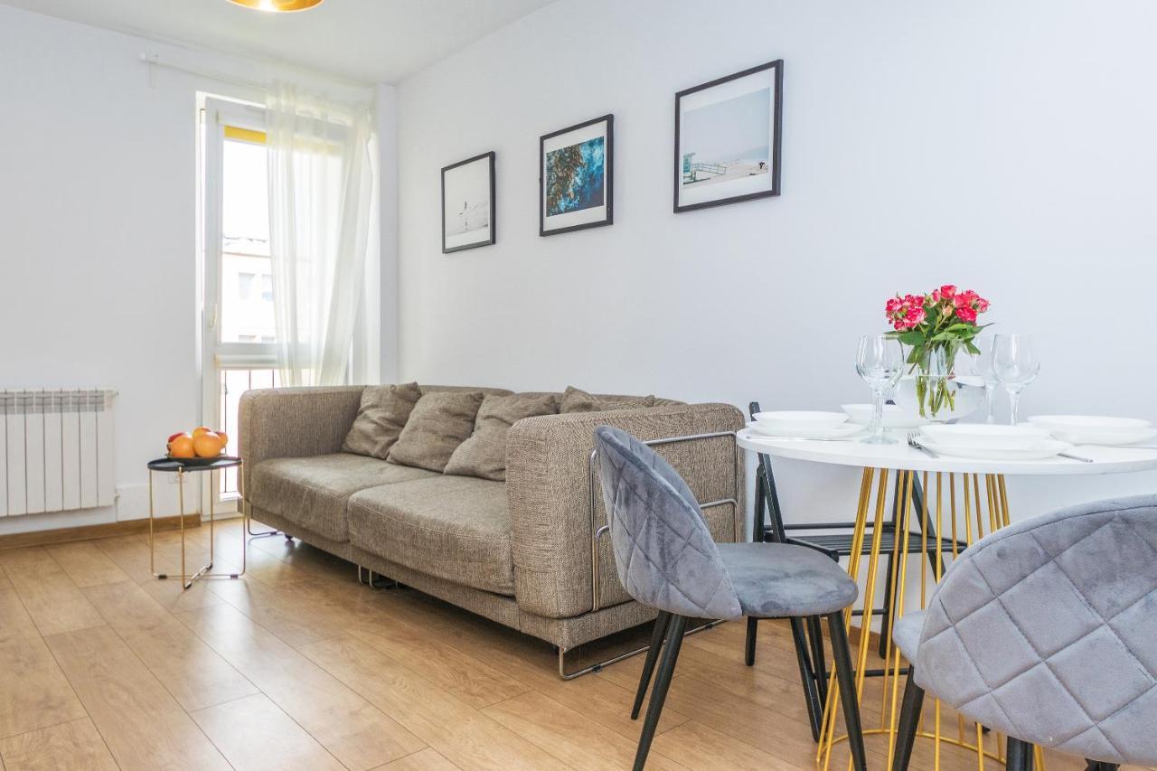 Hello Apartments Dworska Light غدانسك المظهر الخارجي الصورة